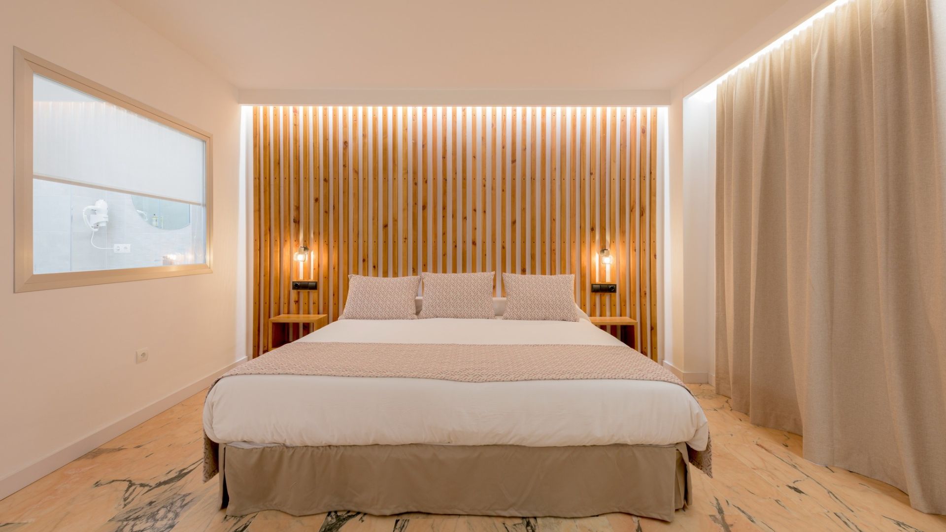 hotel sibarys 305